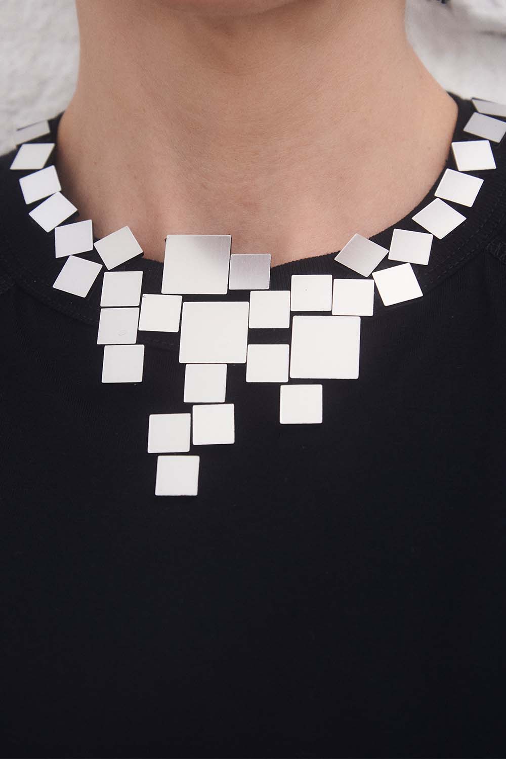 Bauhaus V Necklace Squares - Silver