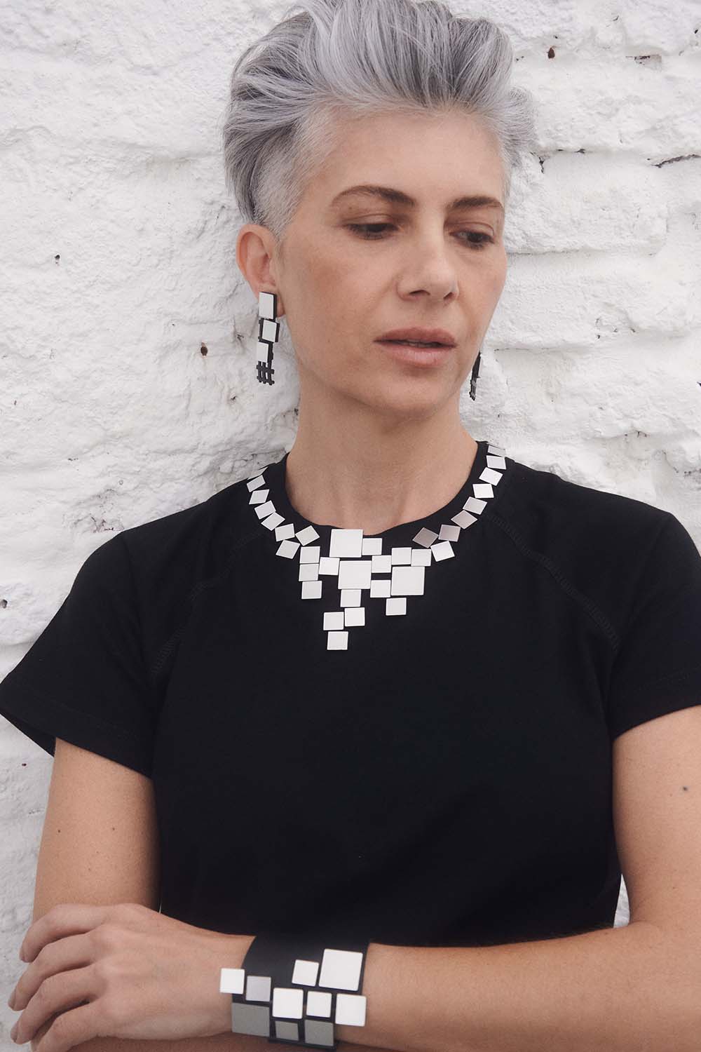 Bauhaus V Necklace Squares - Silver