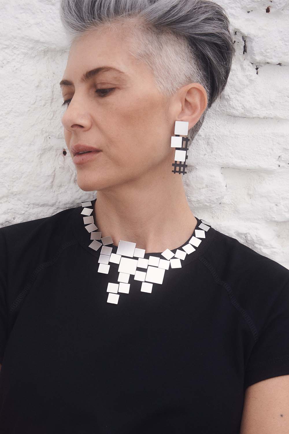 Bauhaus V Necklace Squares - Silver