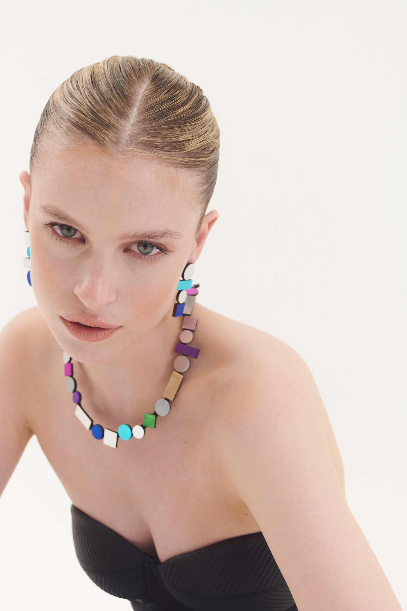 Bauhaus Necklace Round - Rainbow
