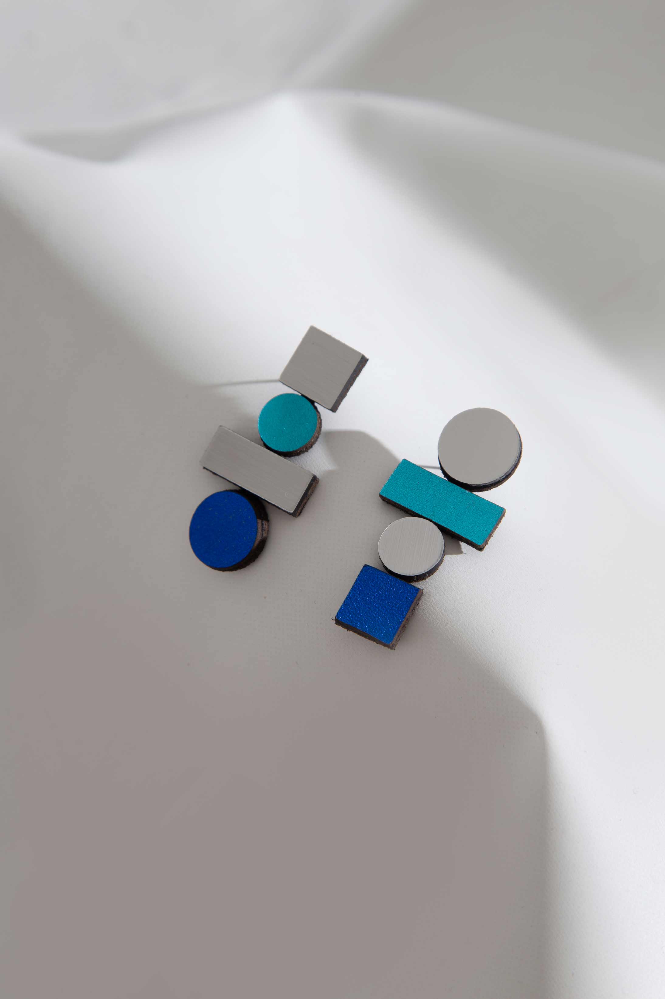 Bauhaus Earrings Large - Silver/Cool Colors