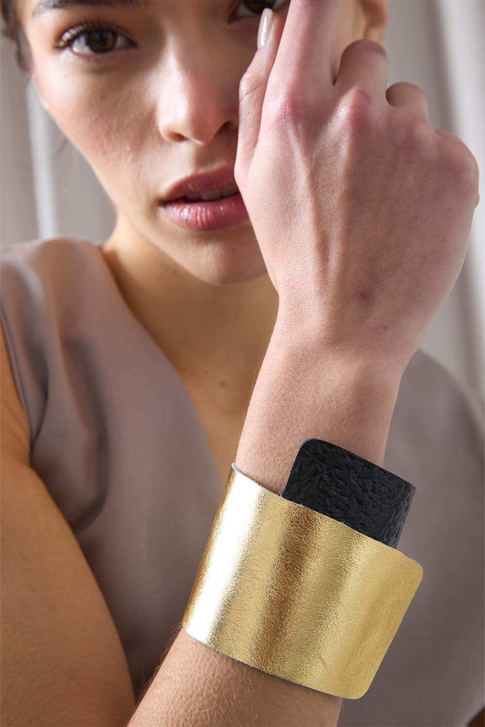Bauhaus Leather Bracelet - Black/Gold