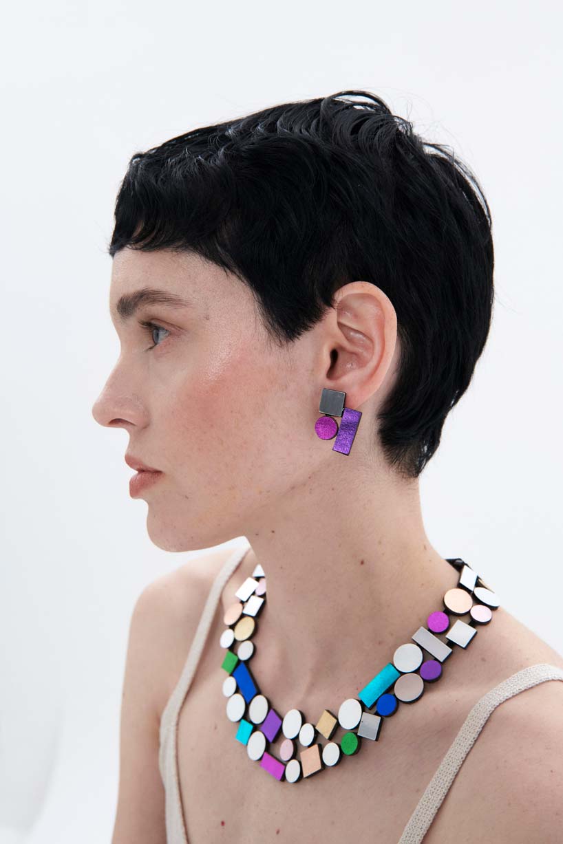 Bauhaus Round Necklace Double Layer - Silver /Rainbow