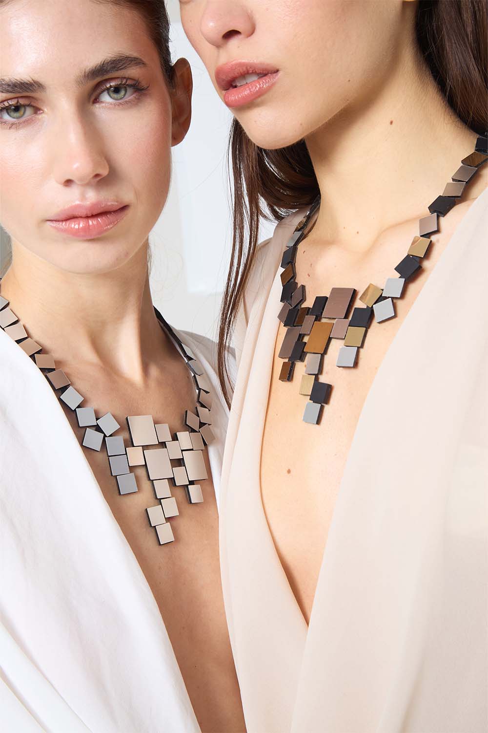Bauhaus V Necklace Squares - Silver/Black/Gold