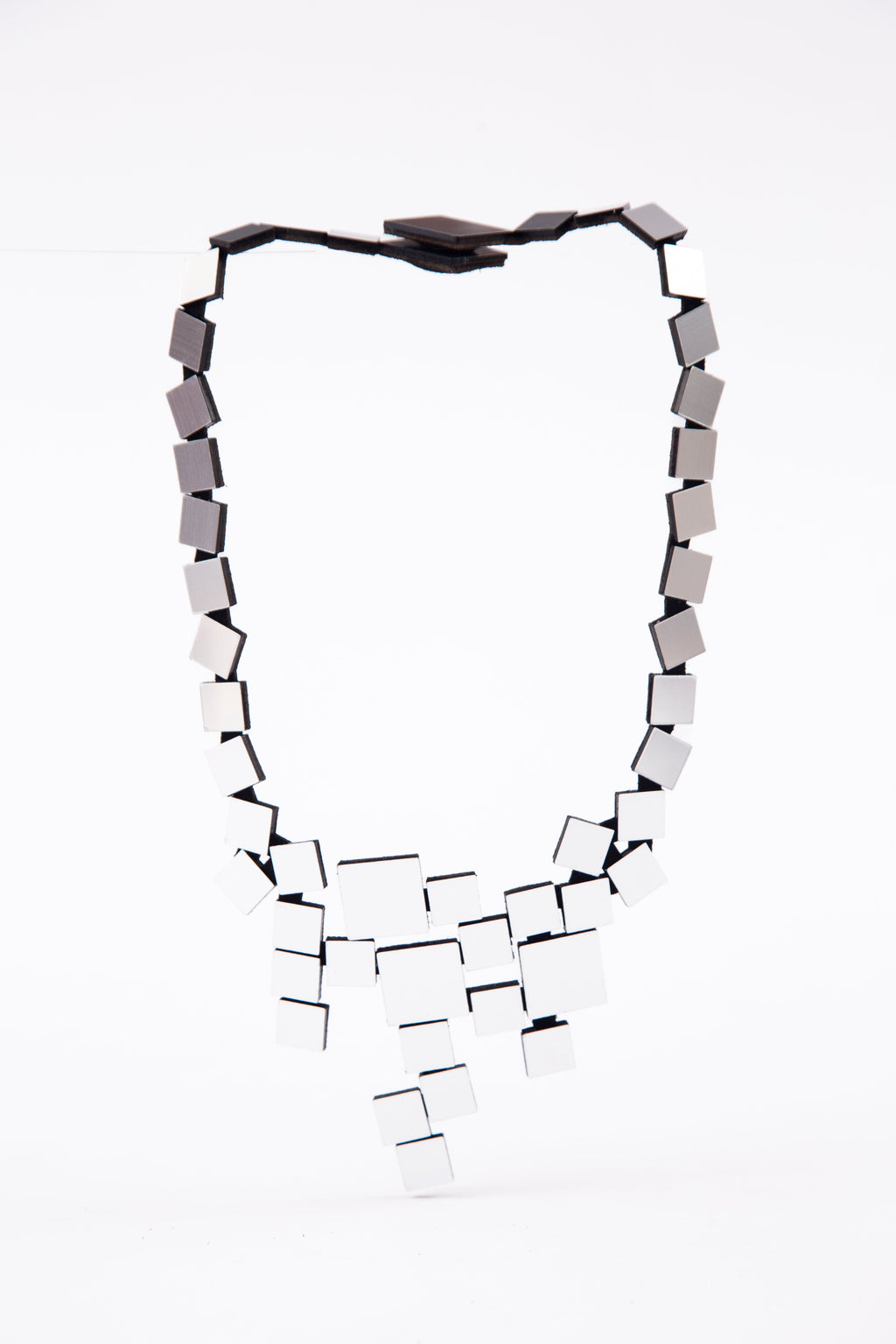 Bauhaus V Necklace Squares - Silver
