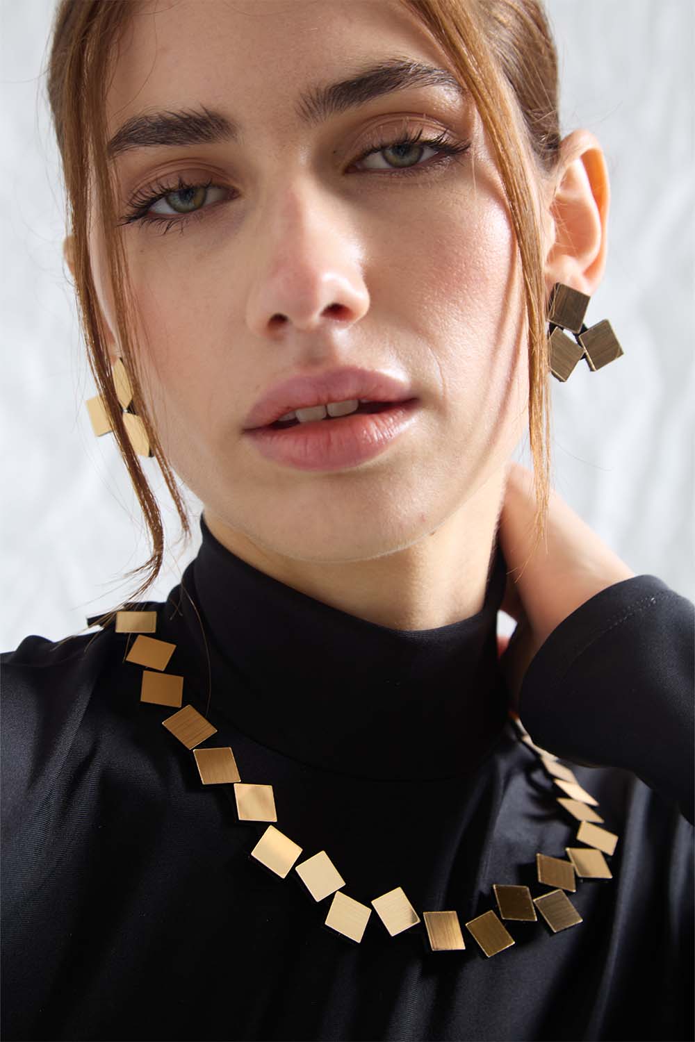 Bauhaus Necklace Round Squares - Gold