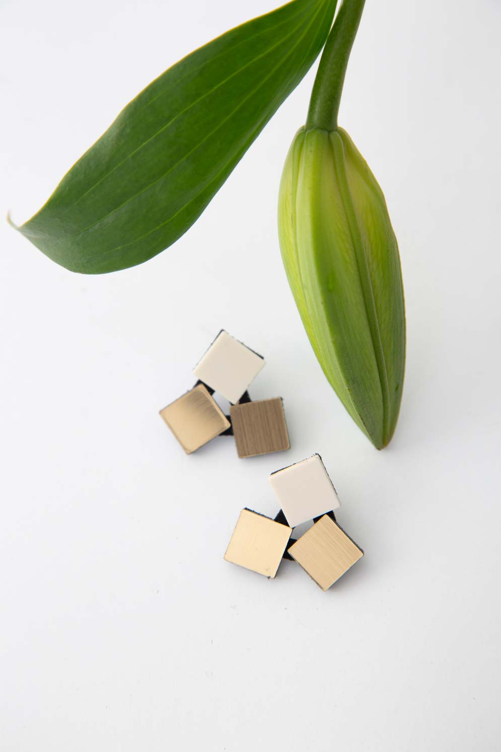 Bauhaus Earrings 3 Squares - Ivory/Gold