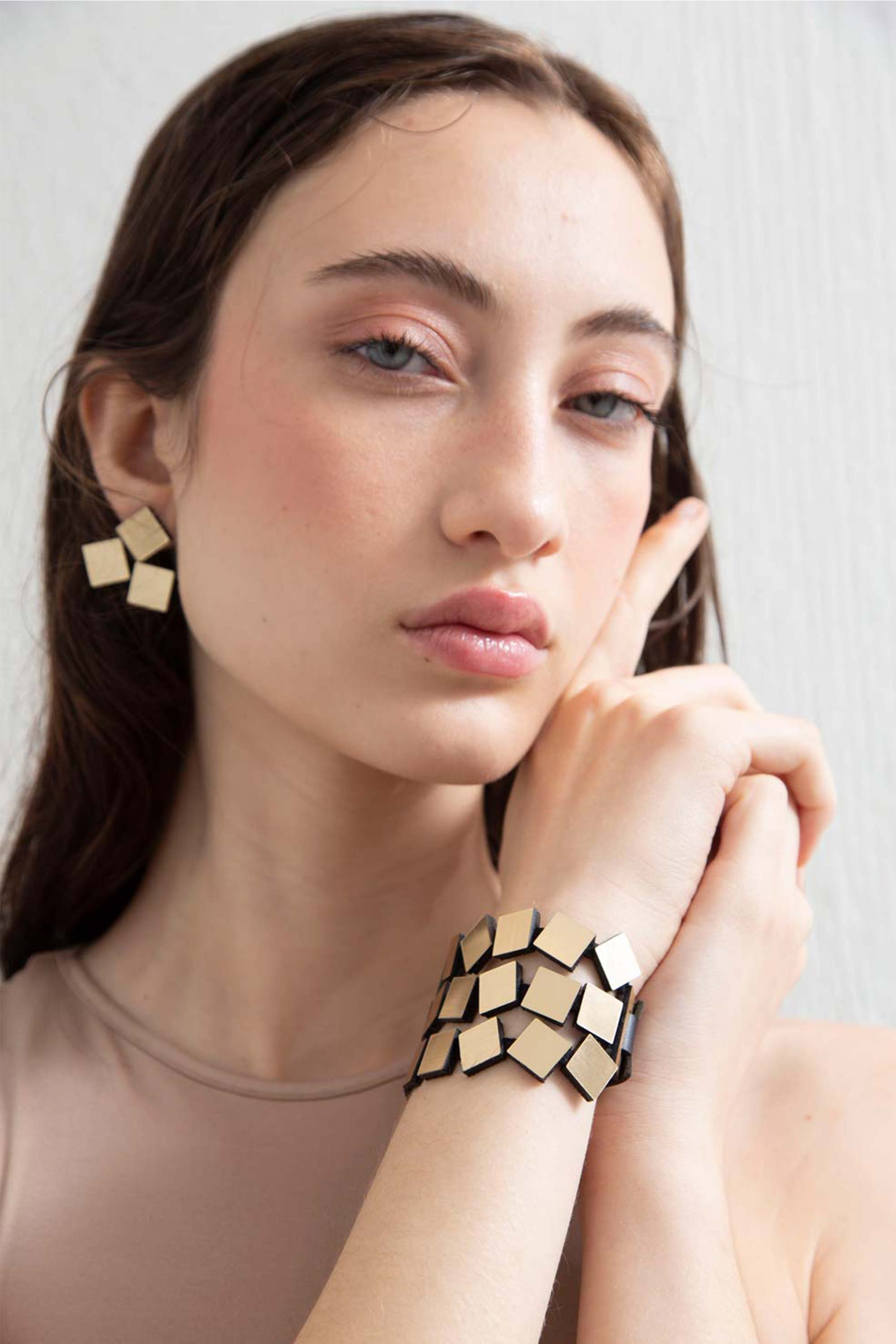 Bauhaus Bracelet Squares 3 strands - Gold