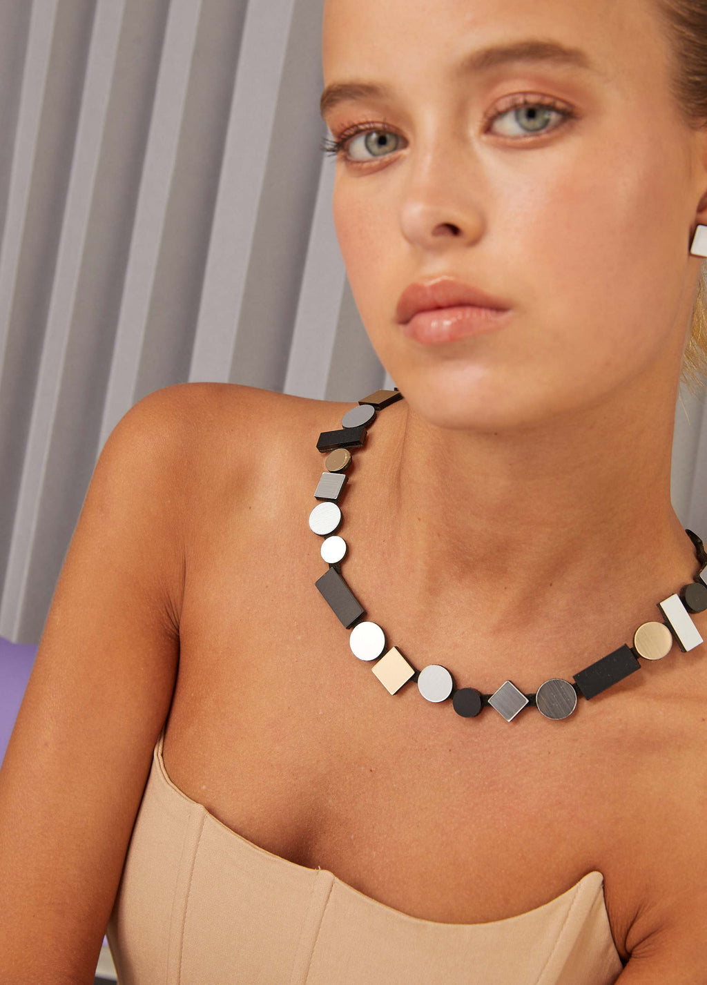 Bauhaus Necklace Round - Silver/Black/Gold