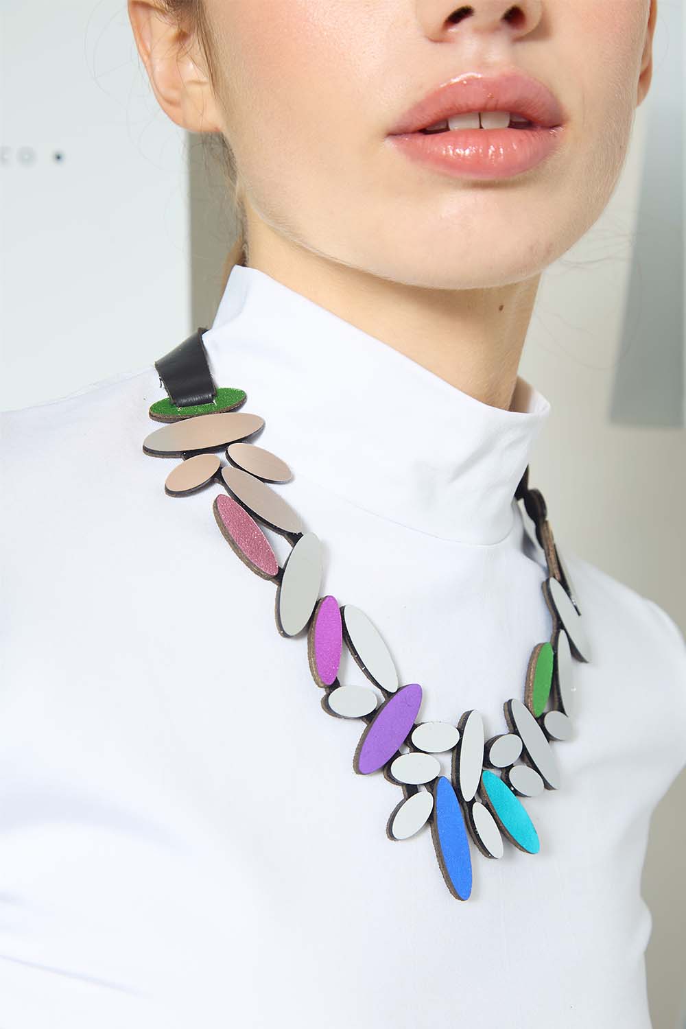 Colors Petals Necklace - Silver/Rainbow