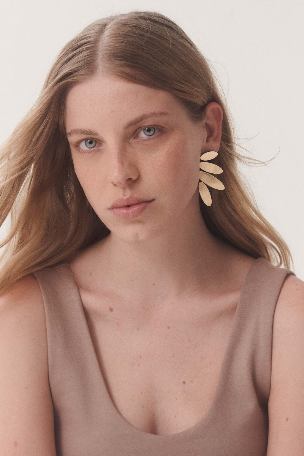 Colors Petals Large Earrings - Gold