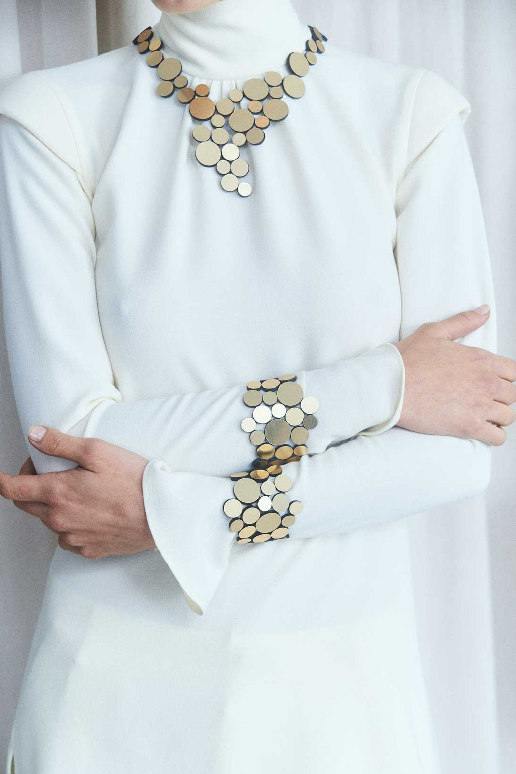 Abstraction Bracelet Asymmetric - Gold