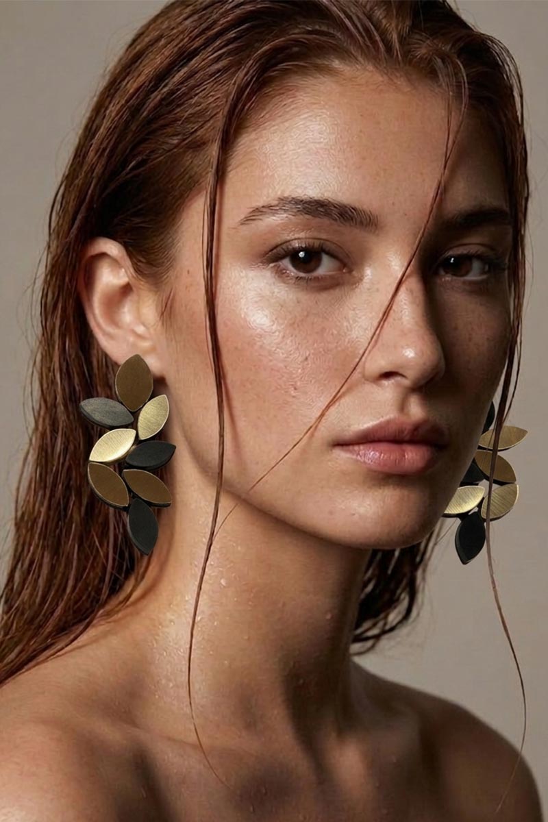 Kate Leaves Earrings Large - Black/Gold - Clip-On