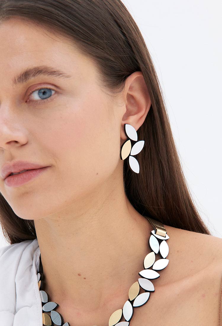 Kate Leaves Earrings Medium - Silver/Gold
