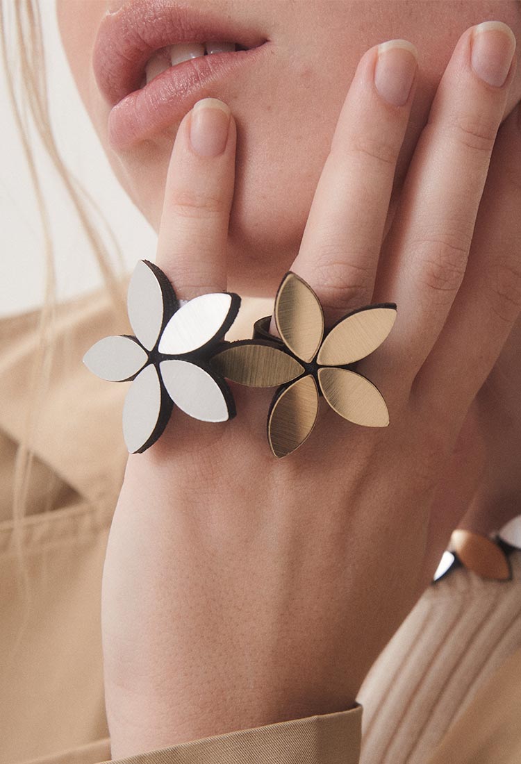 Kate Leaves Flower Ring - Gold