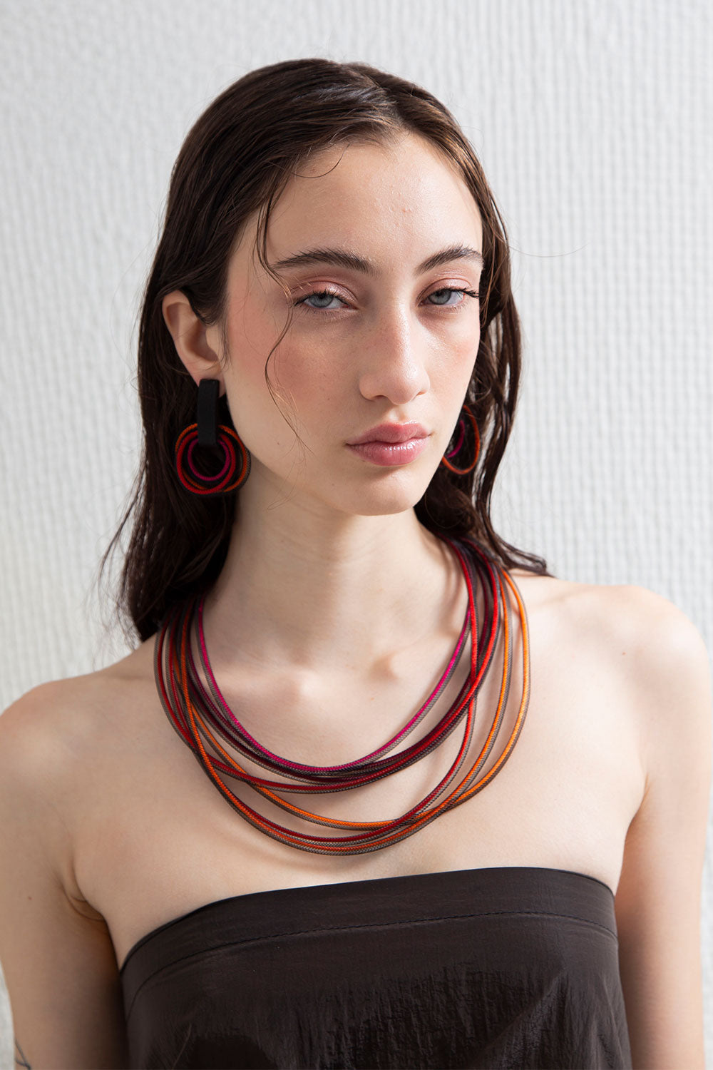 Life Necklace Round - Red/Pink