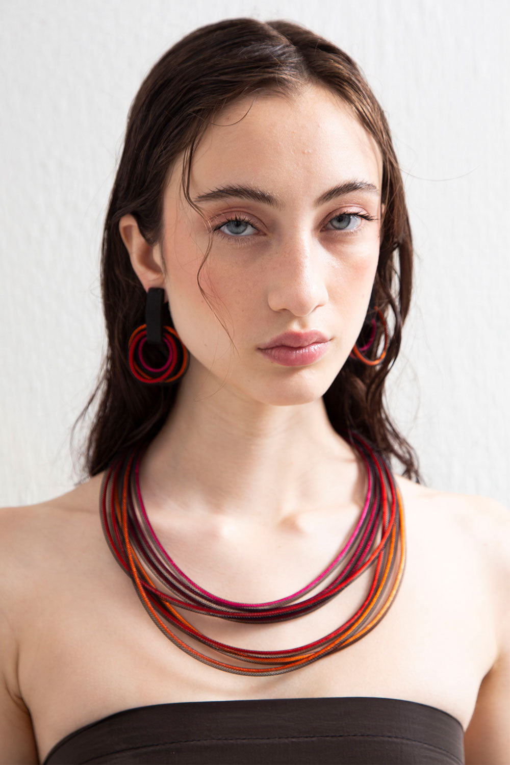 Life Necklace Round - Red/Pink
