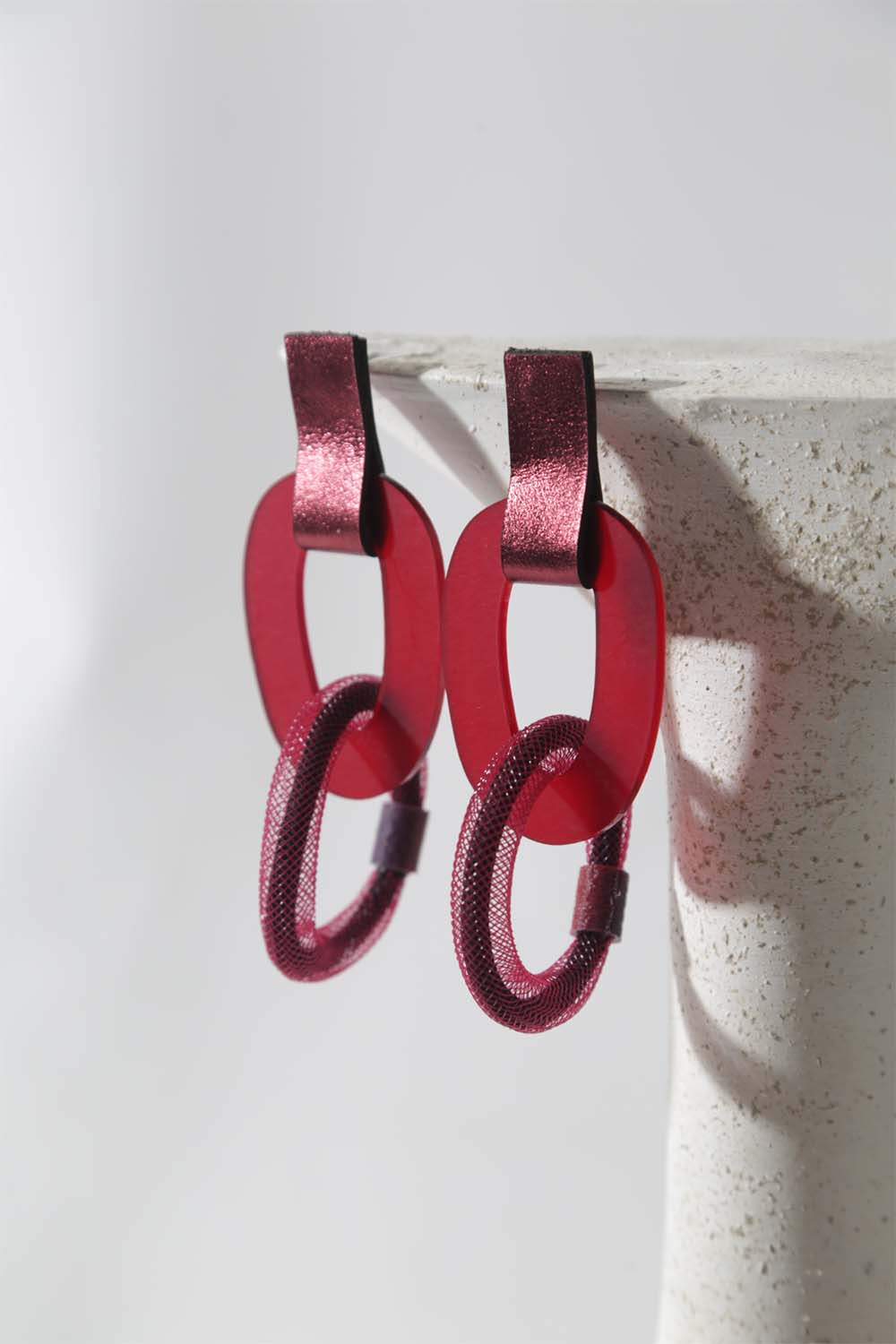 Miss Link Earrings Large - Burgundy