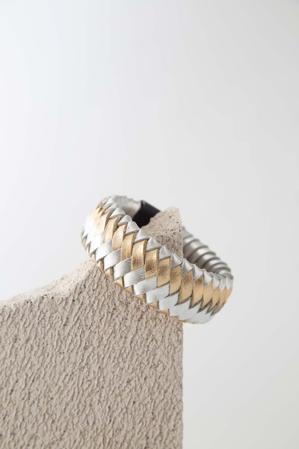 Rainbow Bracelet Woven - Silver/Gold