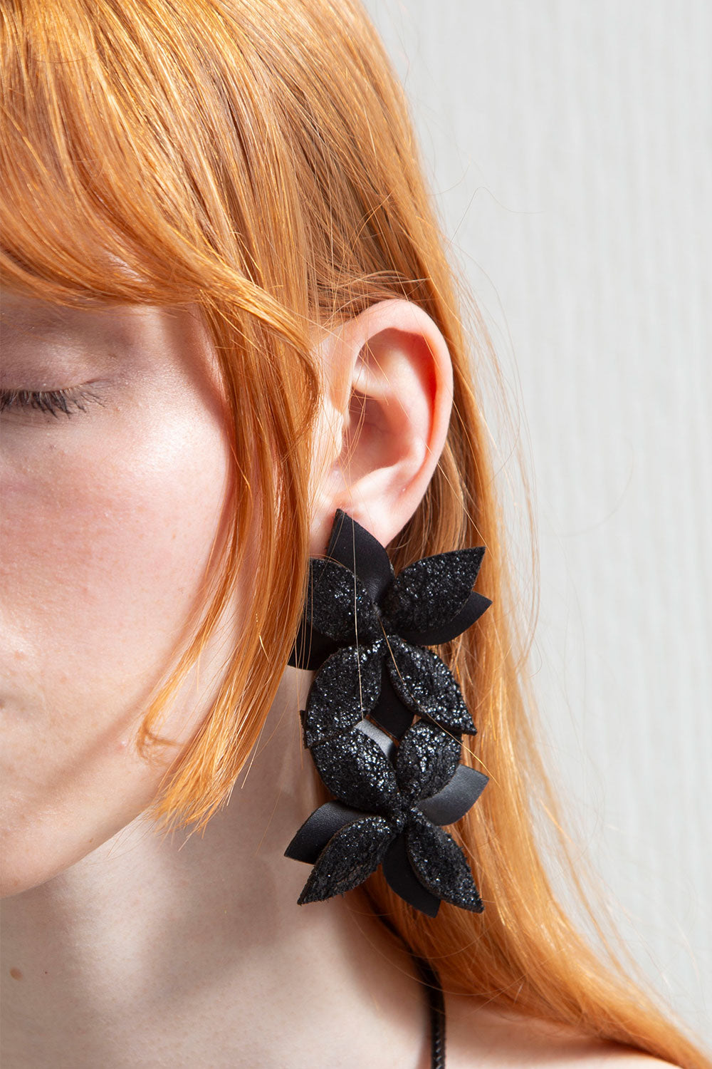 Isabella Flower Earrings - Black