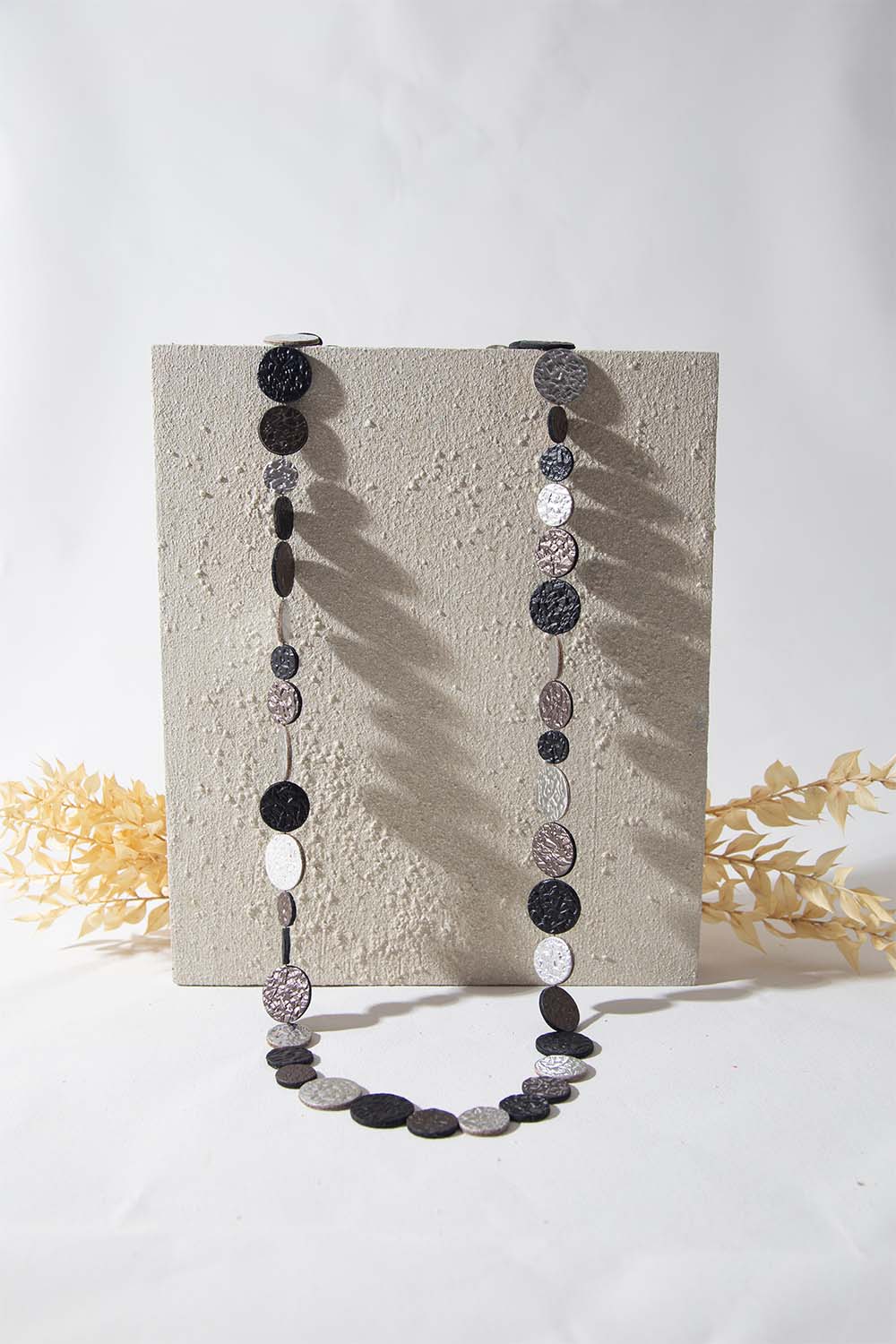 Yayoi Necklace Long Dots - Silver/Black/Pewter