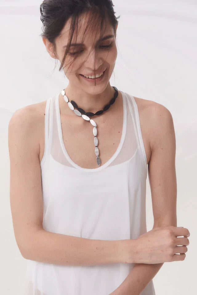 Emma Y Necklace - Silver/Black