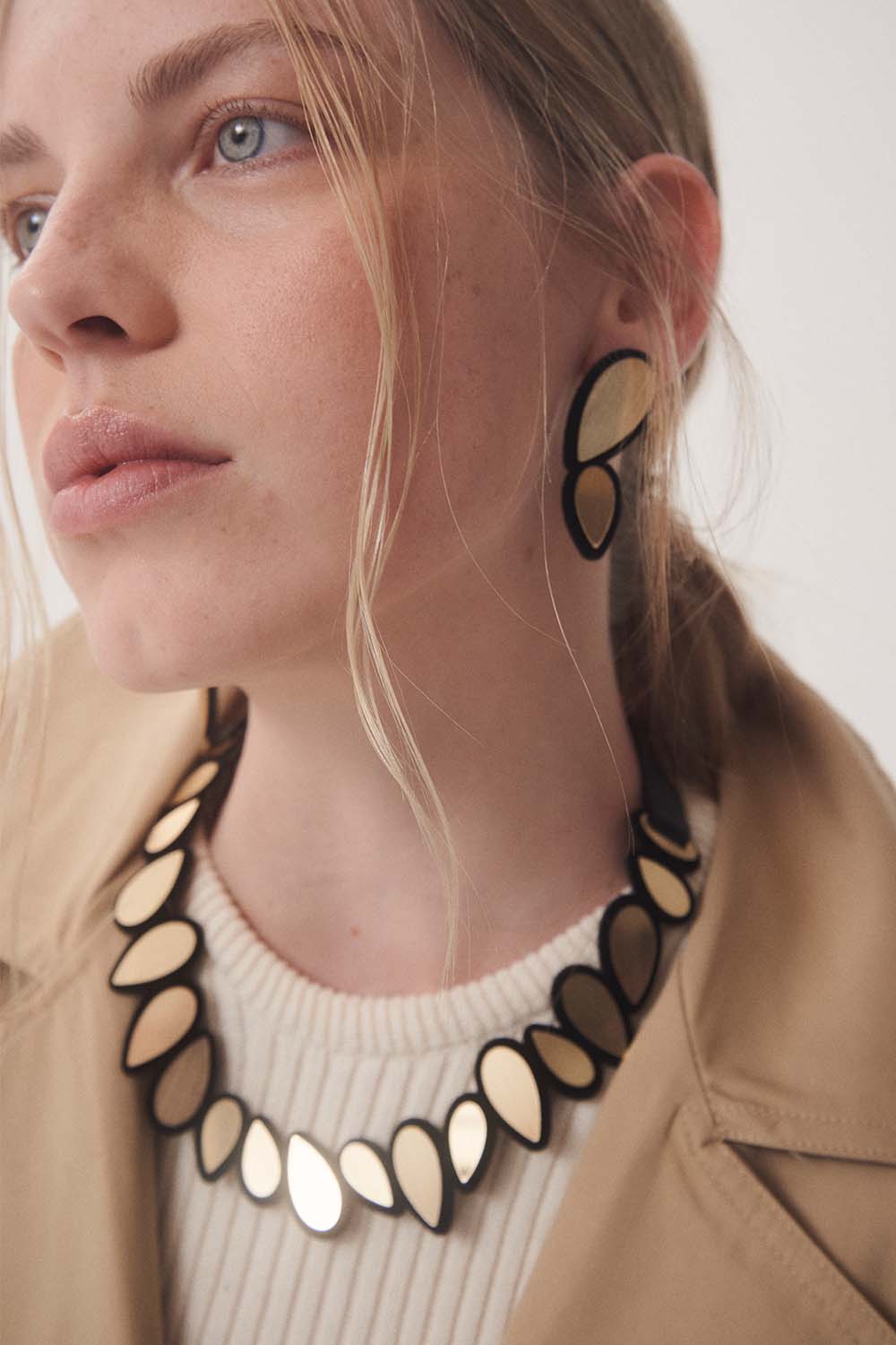 Raindrop Necklace Round - Gold